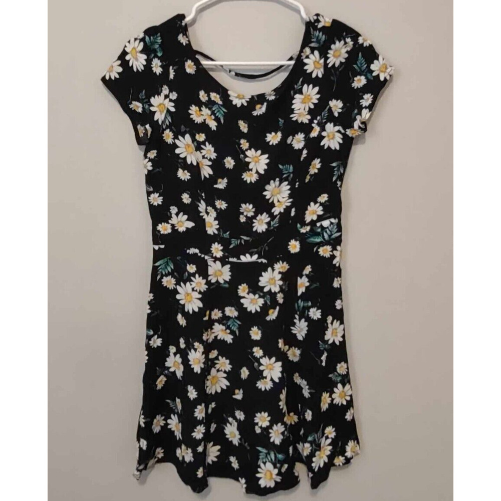 Forever 21 Black Daisy Mini Dress Open Back Size M? See Measurements